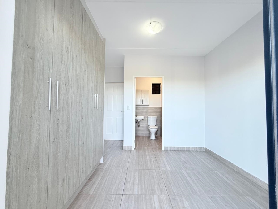 2 Bedroom Property for Sale in Parklands North Western Cape